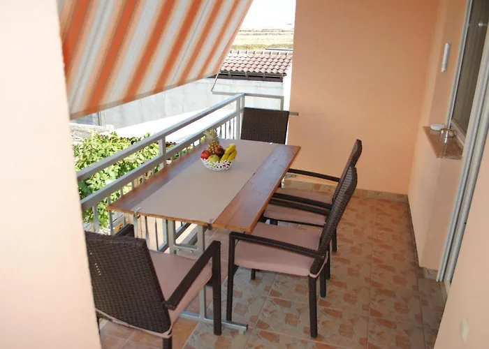 Apartments Vidolma